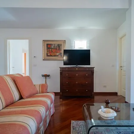 Carlo's Cl02 - La In Centro Da Giacomo Apartment Sanremo